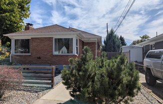 1030 E GARFIELD AVE