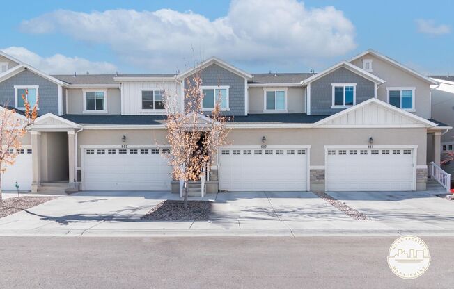 Modern 4-Bed Vineyard Townhome Near UVU with Stunning Amenities!