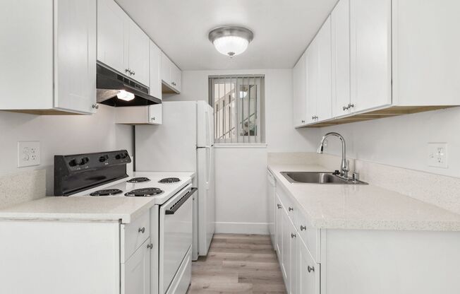 2 beds, 1 bath, 850 sqft, $1,695, Unit 5