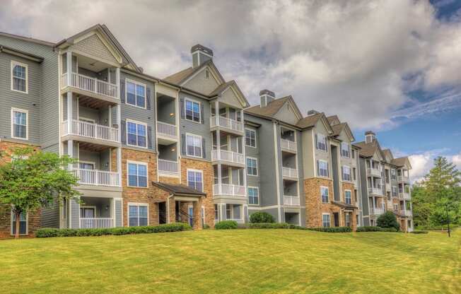 Luxury Apartments in Newnan| Stillwood Farms Apartments | Welcome Home