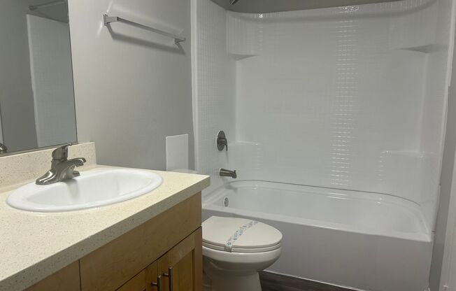 2 beds, 1.5 baths, 1,074 sqft, $2,995, Unit 800S2