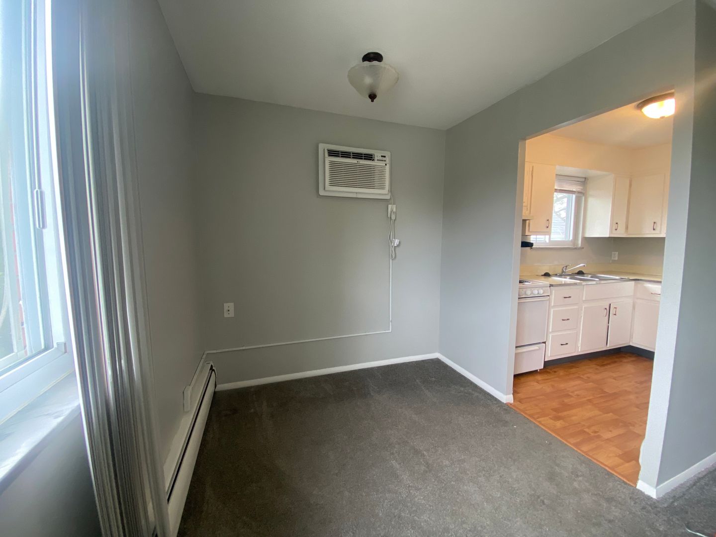 1450 Riverside