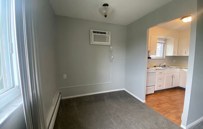 1450 Riverside