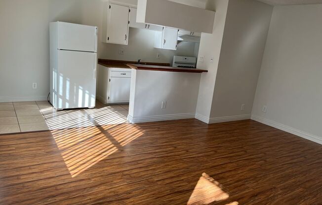 1 bed, 1 bath, $1,750, Unit 12