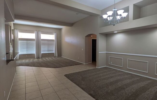 SPACIOUS NORTHWEST SINGLE STORY