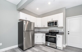 83 BRADSTREET AVE