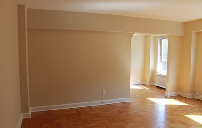1 bed, 1 bath, 700 sqft, $2,650, Unit 519