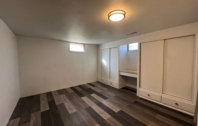 3 beds, 1 bath, $1,950