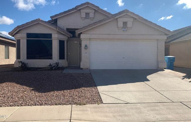 3 bedroom home in Phoenix!
