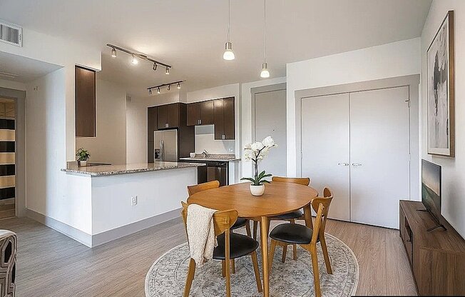 3109 DOUGLAS AVE