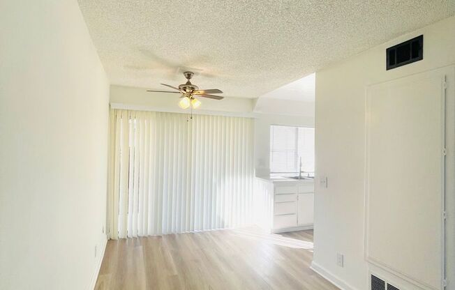 Todd Ranch Condo Welcome to the Todd Ranch Condo, 3-bedroom, 2-bathroom home located in the vibrant city of Ventura