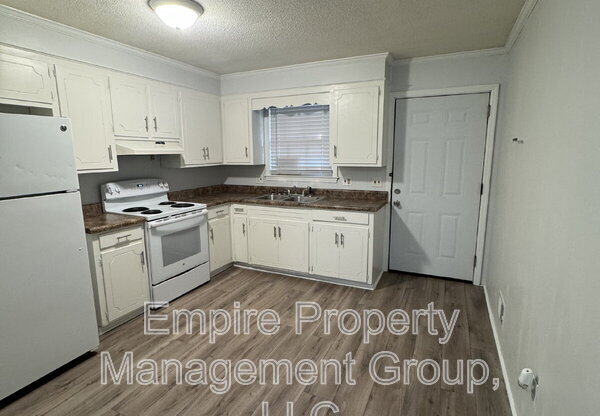 2217 Apple Valley Rd. Unit A