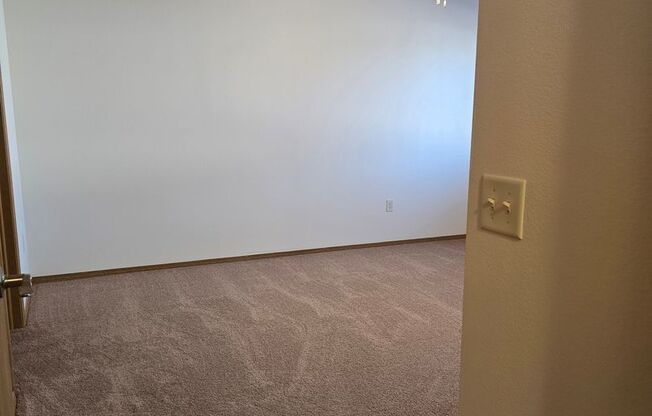 2 beds, 1 bath, 856 sqft, $1,269, Unit PL   2203