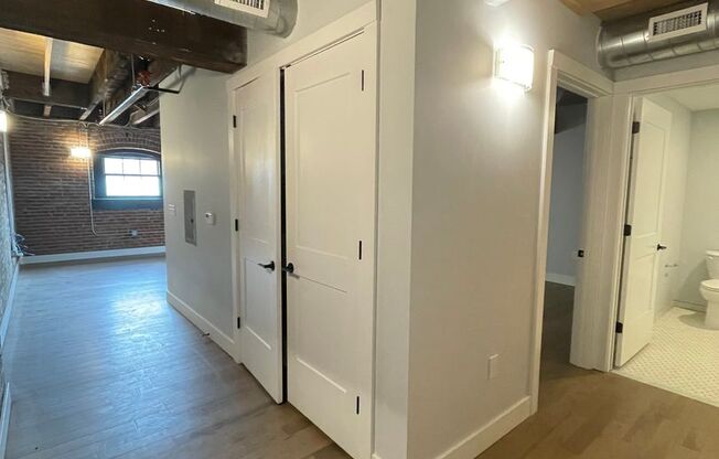1 bed, 1 bath, 500 sqft, $1,550, Unit 123-207