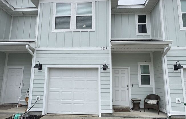 Stunning 3 Bedroom Townhouse in Fort Walton Beach!
