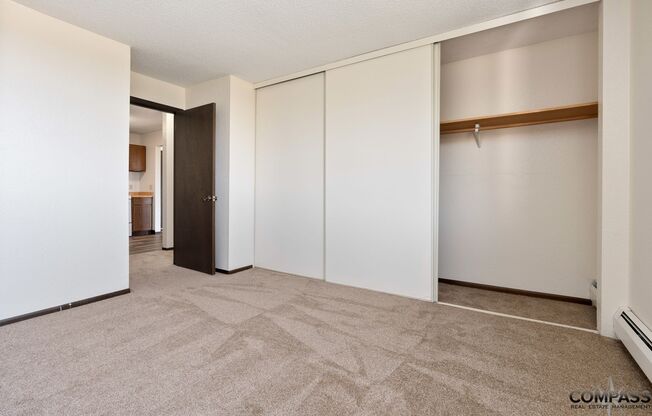 1 bed, 1 bath, 709 sqft, $1,045, Unit 2214-229