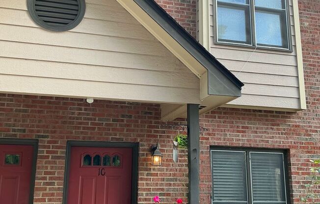 1 Bedroom/2 .5 Bath Condo located in River Station Condominiums!