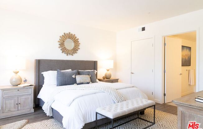 2 beds, 2 baths, 971 sqft, $4,775, Unit 305W