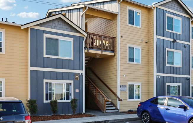 2 beds, 2 baths, 951 sqft, $1,795, Unit 901-2F