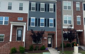 3 beds, 3.5 baths, $2,150