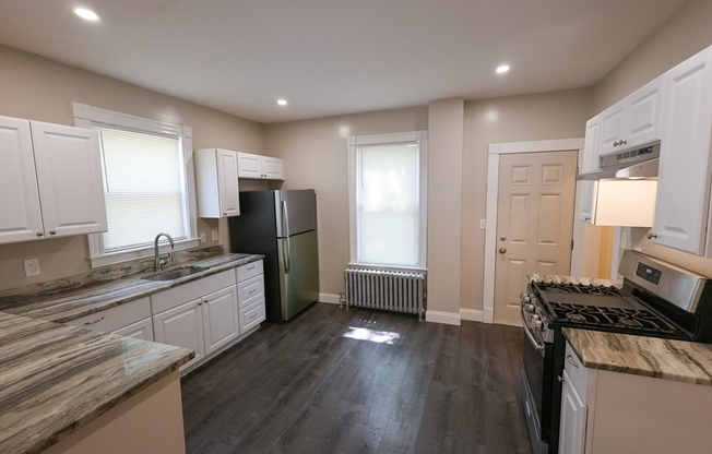 32 ROBINSON ST