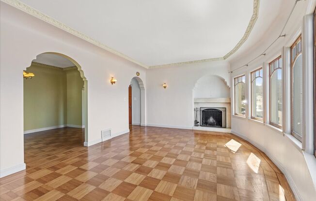 Bayview Heights Gem!