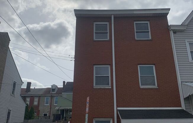 415 Ella Street