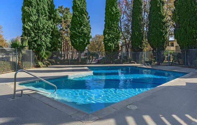 2 beds, 1 bath, 850 sqft, $1,295, Unit 076