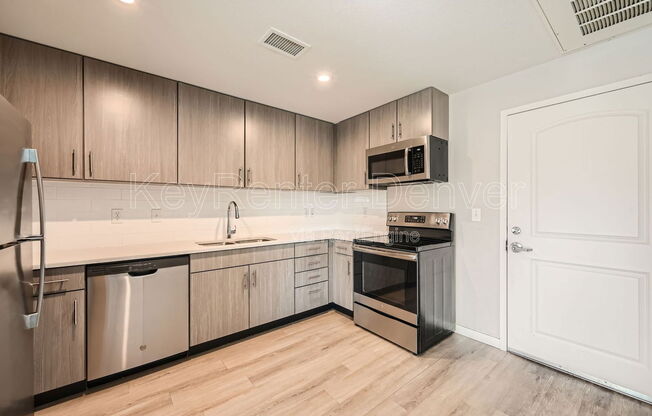 1 bed, 1 bath, 658 sqft, $1,300, Unit 104
