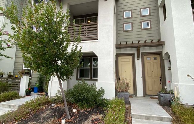 4Br4Ba Former Model Townhouse Top of the Line!