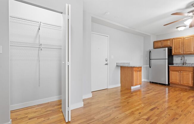 Studio, 1 bath, 275 sqft, $1,295, Unit 7450-65