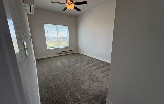2 beds, 2 baths, 1,038 sqft, $1,895, Unit 4880-206
