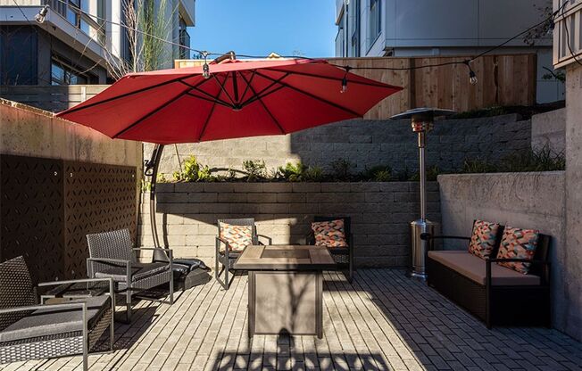 1 bed, 1 bath, 355 sqft, $1,695, Unit 301