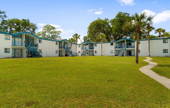 2 beds, 1.5 baths, 850 sqft, $1,149, Unit G240