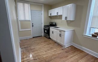 1 bed, 1 bath, $1,300