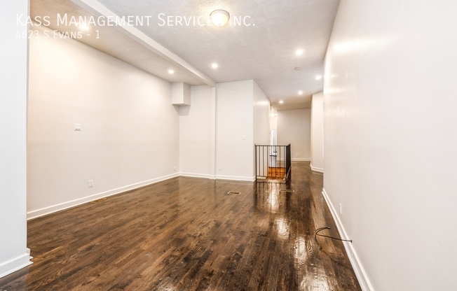 4623 S EVANS