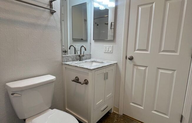 Studio, 1 bath, 380 sqft, $2,025, Unit 777-222