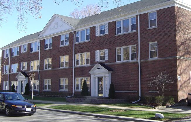 225 - *Mulford Street Apts*