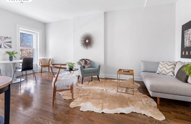 302 LAFAYETTE AVE