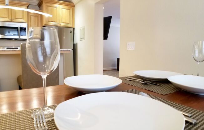 1 bed, 1 bath, 725 sqft, $1,850, Unit Apt. 1O (Furnished)