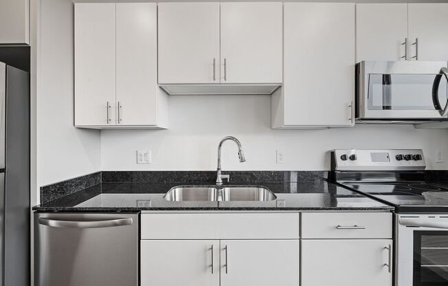 1 bed, 1 bath, 530 sqft, $1,395, Unit 322