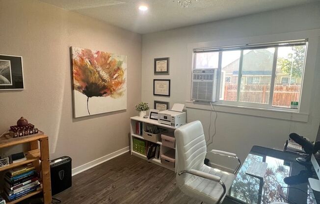 3 beds, 1 bath, $2,395