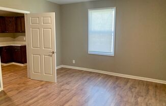 3 beds, 1 bath, $1,200