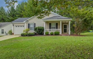 Charming 3-Bedroom Home in Chestnut Hill Plantation – Ready for You!