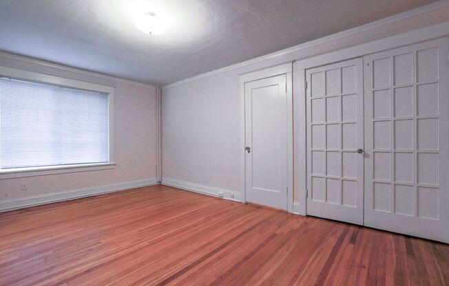 Studio, 1 bath, 380 sqft, $1,250