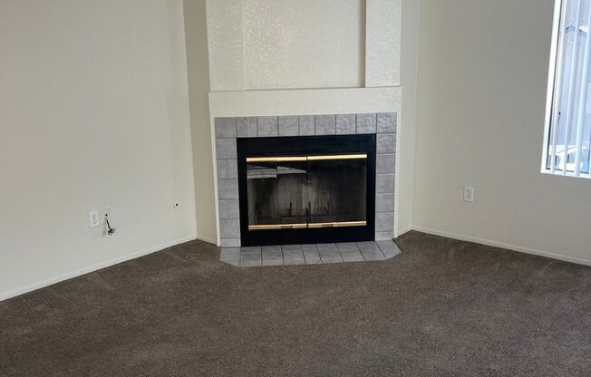2 beds, 2 baths, 900 sqft, $2,200, Unit 36