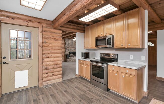 4 beds, 3 baths, $2,780