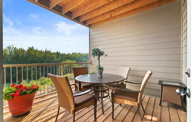 Spacious Balcony And Patio at Mosaic on the River Apartments, Richland, 99352