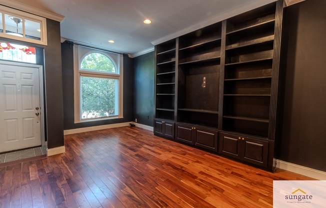503 S E AVE