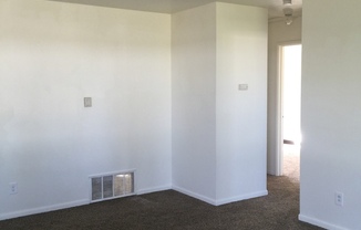 2 beds, 1 bath, $1,350